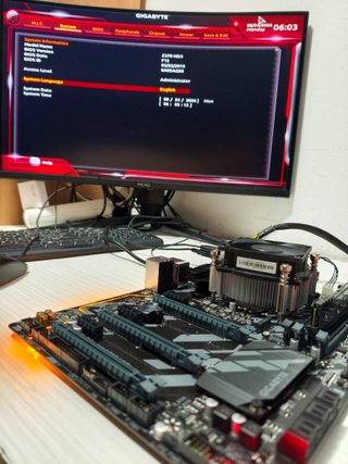 Placa Base Gigabyte Z370 HD3 DDR4 M.2