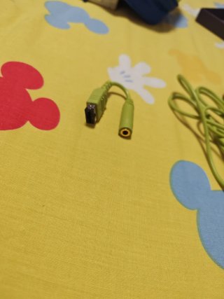 Adaptador USB a Jack 3.5mm