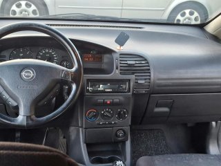 Opel Zafira 2002