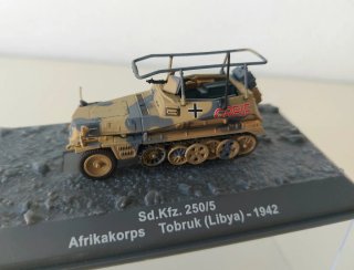 Maqueta NUEVA vehiculo blindado escala miniatura.