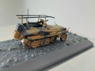 Maqueta NUEVA vehiculo blindado escala miniatura.