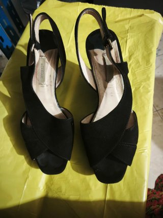 Sandalias Uterque Piel Cuña Negras