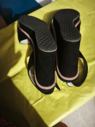 Sandalias Uterque Piel Cuña Negras
