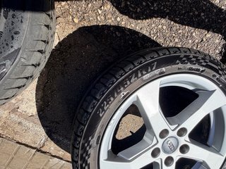 4 llantas Audi originales 17” con neumáticos 225/4