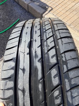 4 llantas Audi originales 17” con neumáticos 225/4