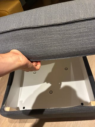 Puff reposapiés Ikea gris con almacenaje