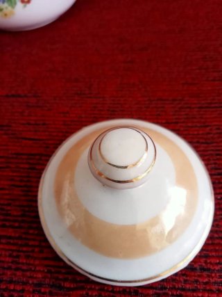 Mini sopera de porcelana con flores