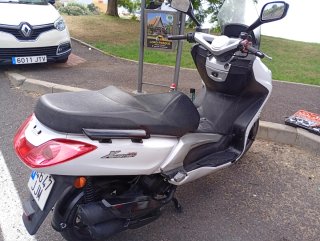 Maxi Scooter TGB 125 Blanca