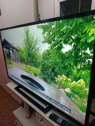 TV Toshiba 50 Negra