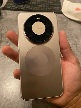 Huawei mate 80 pro max dorado