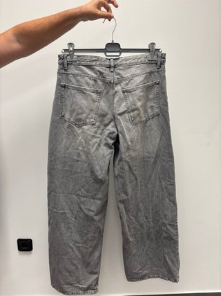 Pantalones vaqueros Bershka grises rectos