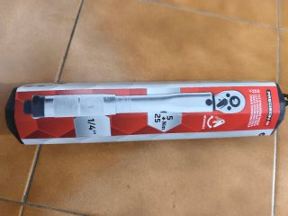 Llave dinamométrica 1/4 con maletín