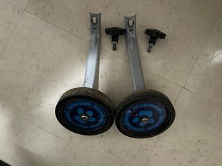 Bici Paw Patrol 14” con ruedines y casco