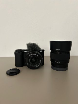 Sony ZVE10 con objetivos Kit 16-50mm + FE 1.8 50MM
