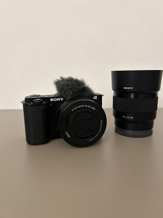 Sony ZVE10 con objetivos Kit 16-50mm + FE 1.8 50MM