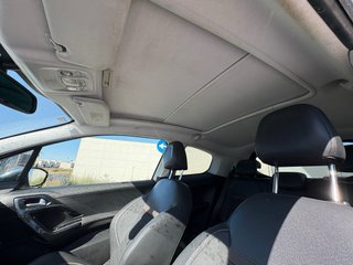 Peugeot 208 2013