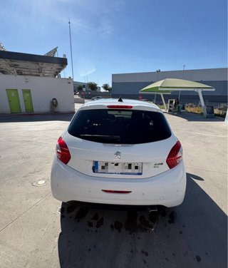 Peugeot 208 2013