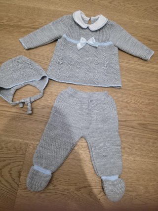 Conjunto bebé 6 meses tejido gris y azul