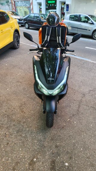 Honda PCX 125 Negra 2026