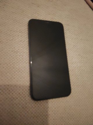 iPhone 11 Negro 64GB - Batería 79%