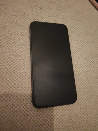 iPhone 11 Negro 64GB - Batería 79%