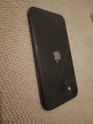 iPhone 11 Negro 64GB - Batería 79%