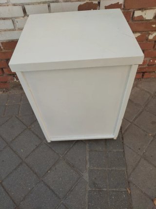 Mesilla noche dormitorio blanca madera maciza