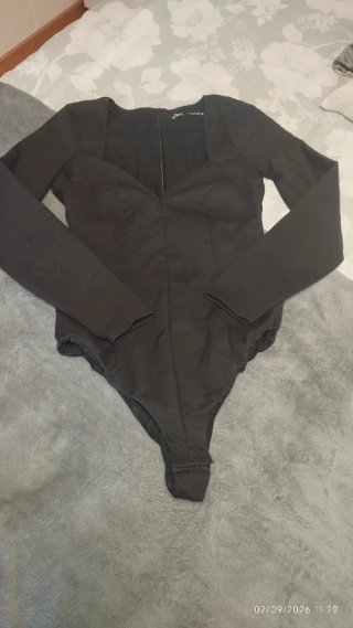 Body Zara escote corazón talla S