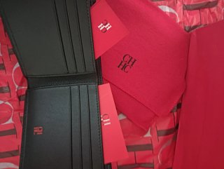 Cartera Carolina Herrera Negra y Roja
