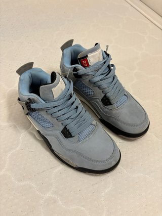 Jordan 4 University Blue