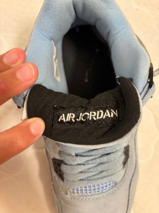 Jordan 4 University Blue