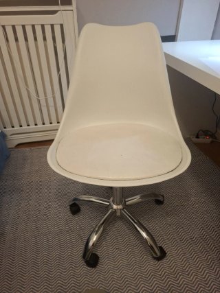 Silla de oficina blanca moderna