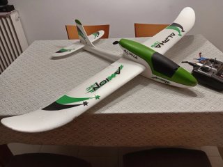 Planeador con motor RC
