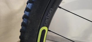Bicicleta Montaña Negra y Amarilla