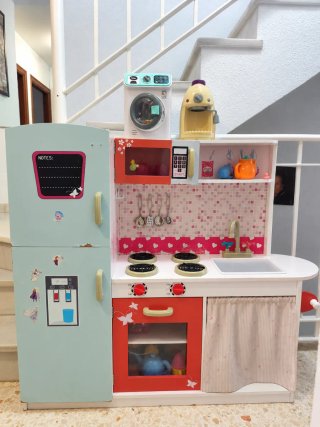 Cocinita infantil de juguete