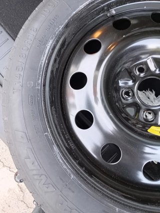 Rueda de repuesto T145/80R18