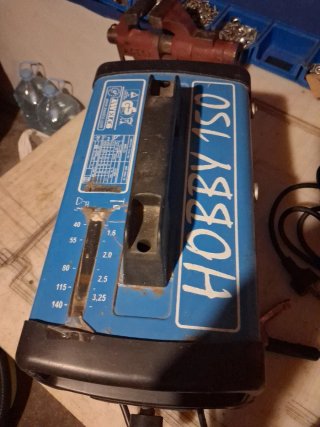 Soldadora Hobby 150 + Electrodos Peso unos 15Kilos