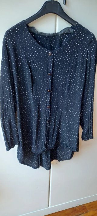 Blusa o miniabito a pois