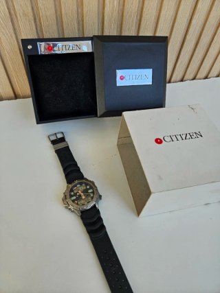 Relógio Citizen Promaster Aqualand JP1040 Titânio