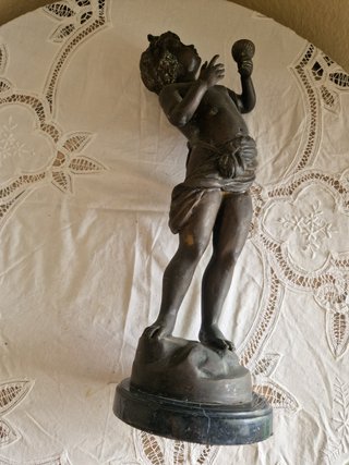 Escultura de bronce decorativa