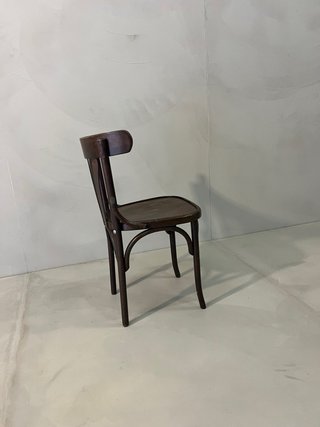 Sillas Thonet marrones