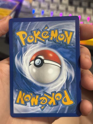 Pikachu EX Carta Pokémon Dorada