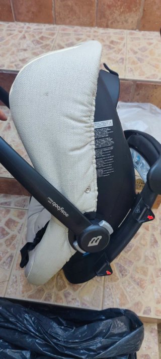 Sillita de coche para bebé