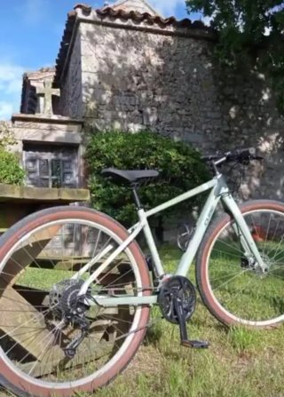 Bicicleta Cube hyde