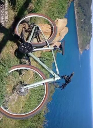 Bicicleta Cube hyde