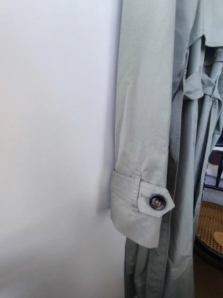 Gabardina larga verde Mango Talla L/XL