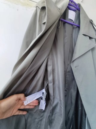 Gabardina larga verde Mango Talla L/XL