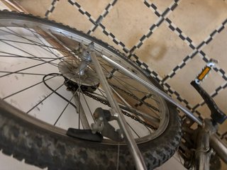 Bicicleta TNT plateada