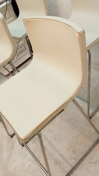 Juego de 4 Sillas Blancas Piel Sintética