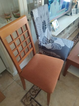 Mesa de comedor con 4 sillas